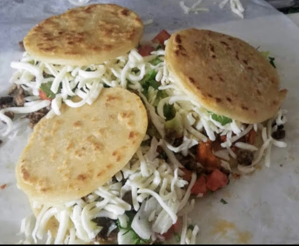 Tacos El Chavo | restaurant | 7800 Preston Hwy, Louisville, KY 40219, USA | 5024340534 OR +1 502-434-0534