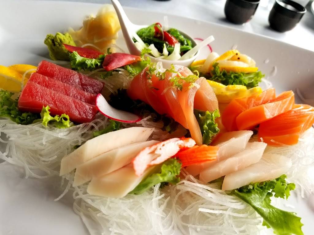Zing Japanese Fusion | restaurant | 206 N Main St, Mishawaka, IN 46544, USA | 5742598888 OR +1 574-259-8888