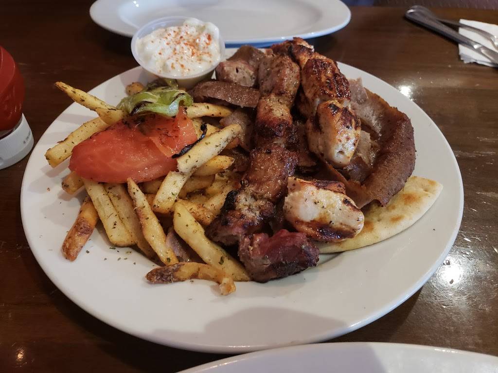 Sofias Mediterranean Grill | restaurant | 220 Boulevard, Hasbrouck Heights, NJ 07604, USA | 2014620123 OR +1 201-462-0123