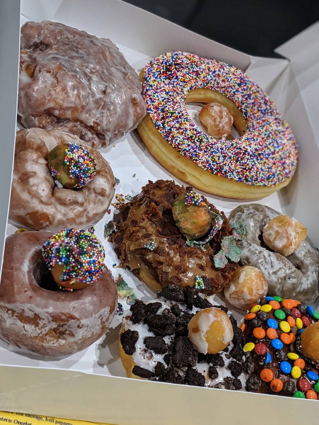 Geralds Donuts | bakery | 6901 St Claude Ave, Arabi, LA 70032, USA | 5042770030 OR +1 504-277-0030