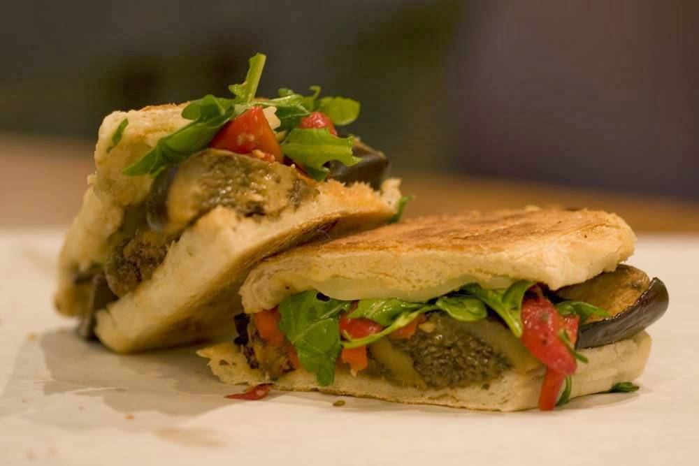 Cafecito | cafe | 26 East Congress Parkway #1, Chicago, IL 60605, USA | 3129222233 OR +1 312-922-2233