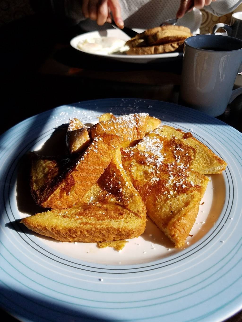 The Little Cake Cafe | restaurant | 1052 Main St, Newington, CT 06111, USA | 8606650566 OR +1 860-665-0566