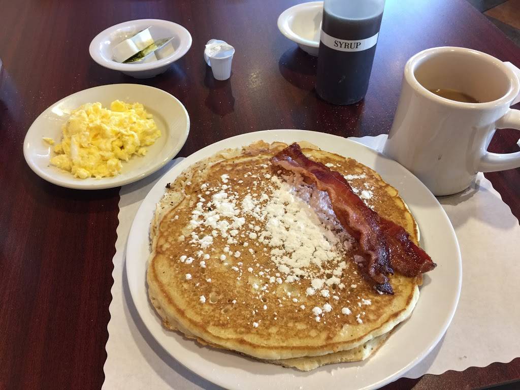 Egg Yolk Cafe | restaurant | 610-A Red Banks Rd, Greenville, NC 27858, USA | 2525658961 OR +1 252-565-8961