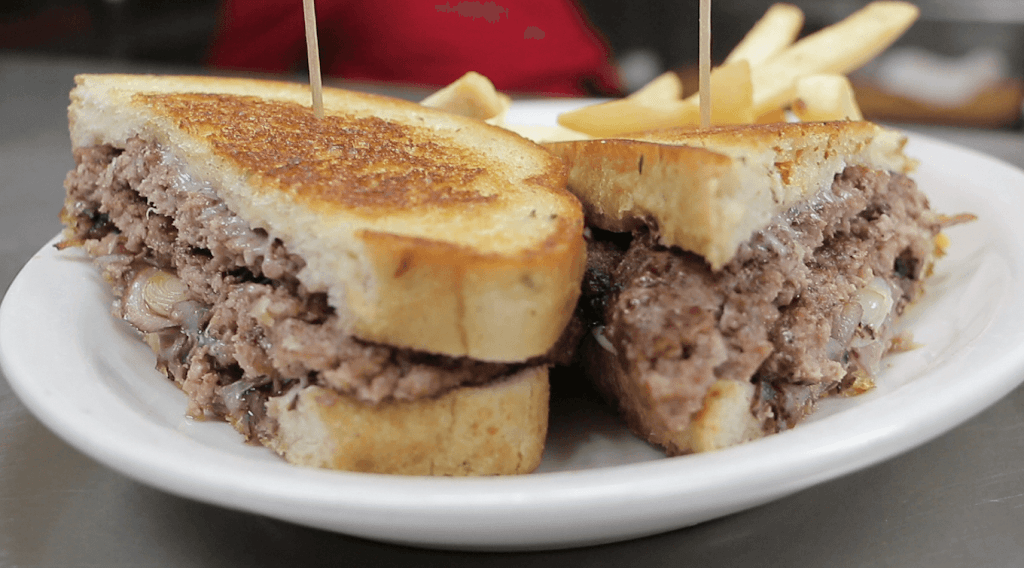 California Classic Cafe | restaurant | 14196 Amargosa Rd a, Victorville, CA 92392, USA | 7602413663 OR +1 760-241-3663