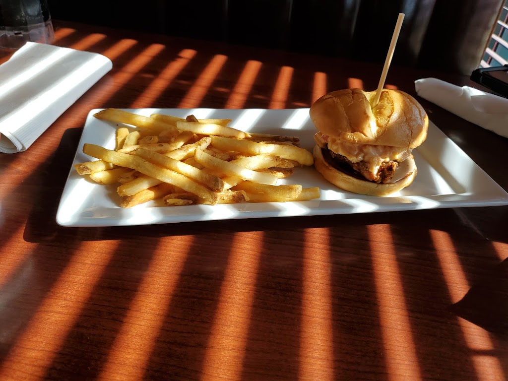 Ruby Tuesday | restaurant | 573 Beal Pkwy NW, Fort Walton Beach, FL 32548, USA | 8508620295 OR +1 850-862-0295