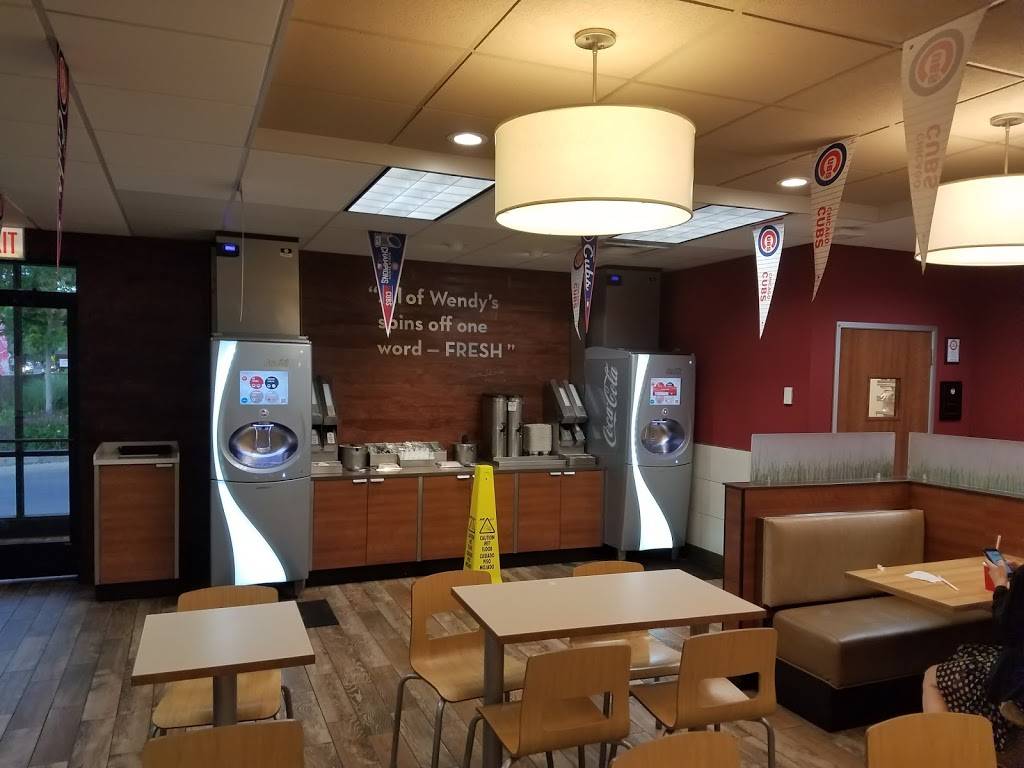 Wendys | restaurant | 2053 W Lawrence Ave, Chicago, IL 60625, USA | 7732751090 OR +1 773-275-1090
