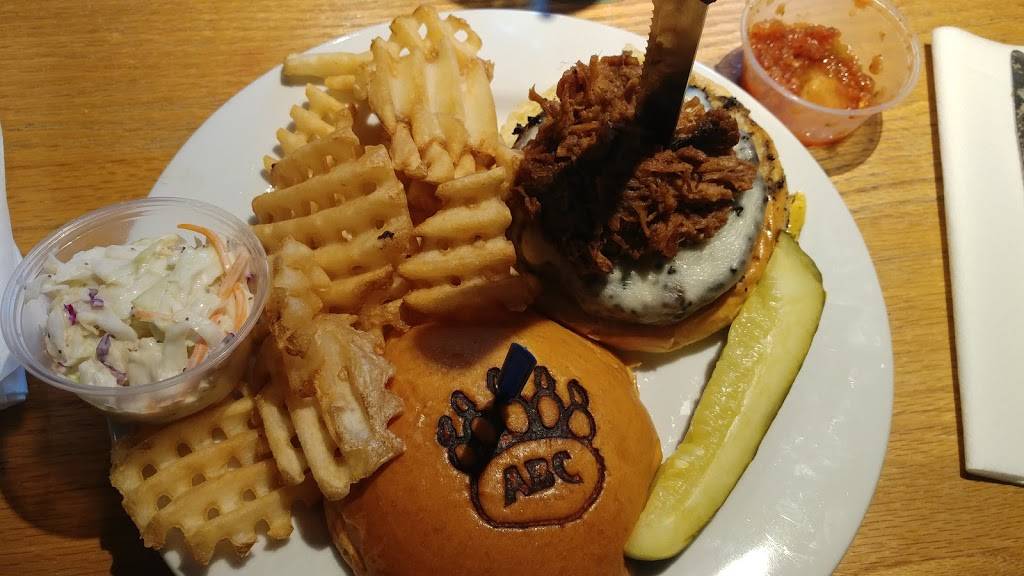 Appalachian Brewing Company Shippensburg | restaurant | 15 W King St, Shippensburg, PA 17257, USA | 7174775944 OR +1 717-477-5944