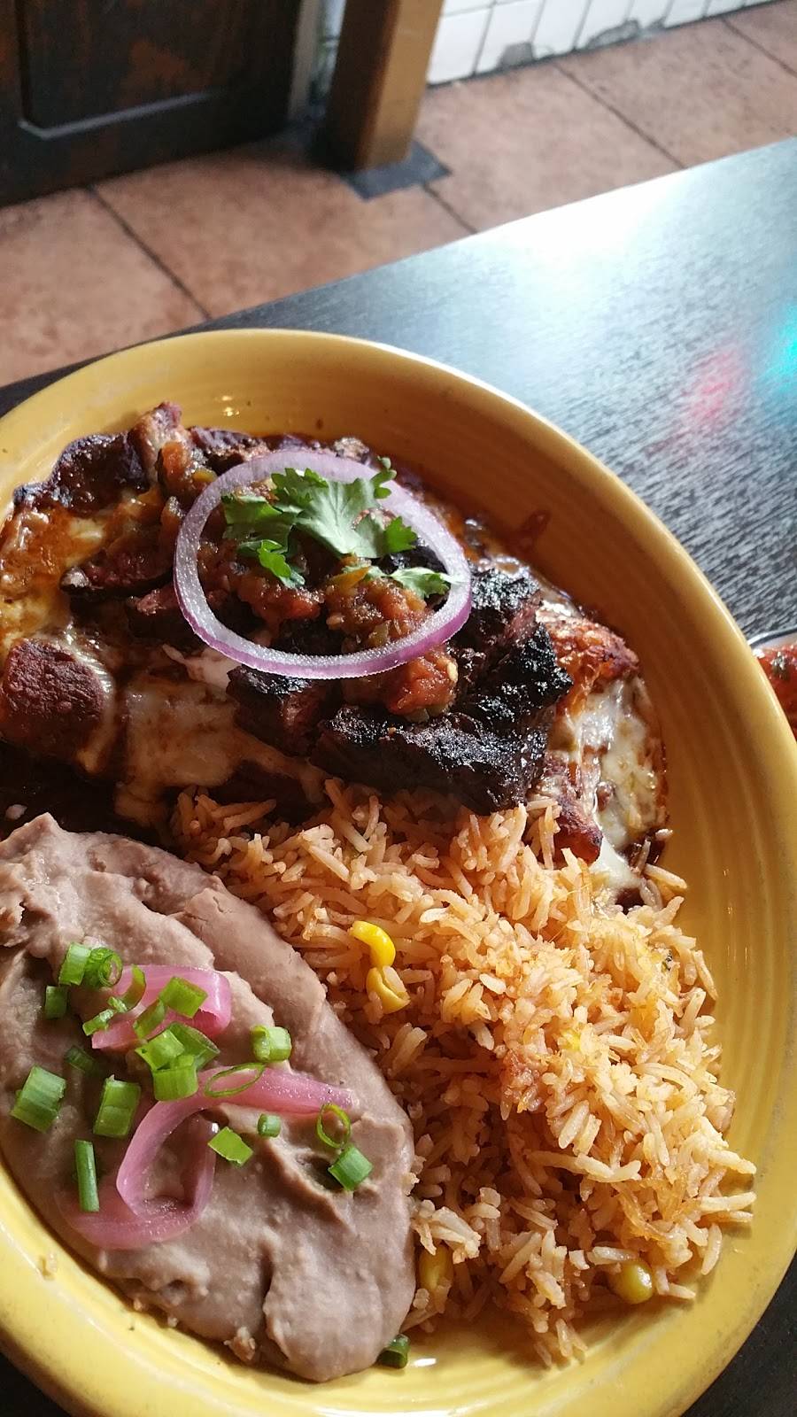 El Condor | restaurant | 3701 Sunset Blvd, Los Angeles, CA 90026, USA | 3236604500 OR +1 323-660-4500