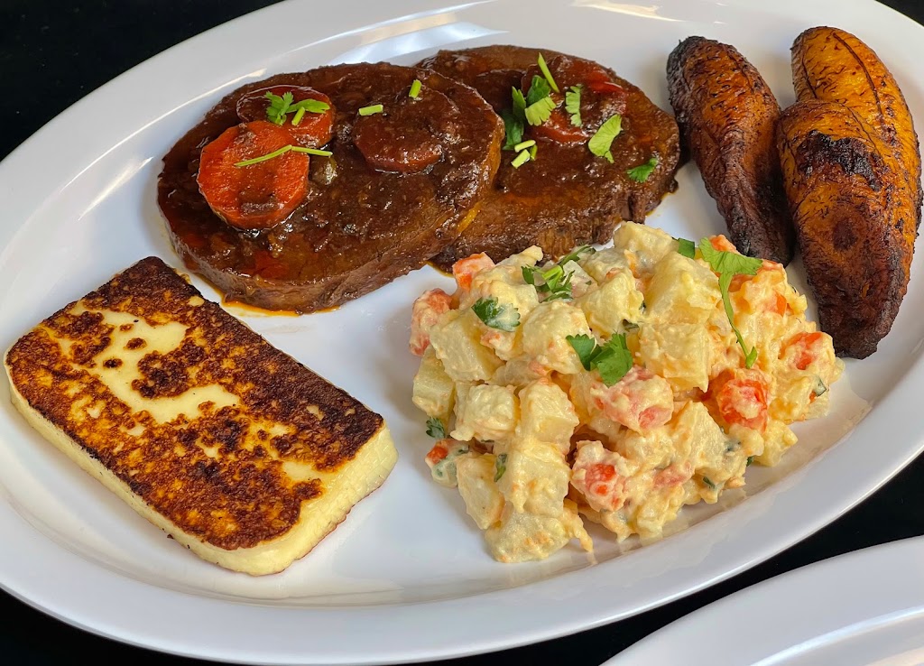 Arepas Venegara | restaurant | dentro de la gasolinera shell, 26700 S Dixie Hwy, Homestead, FL 33032, USA | 7864263342 OR +1 786-426-3342