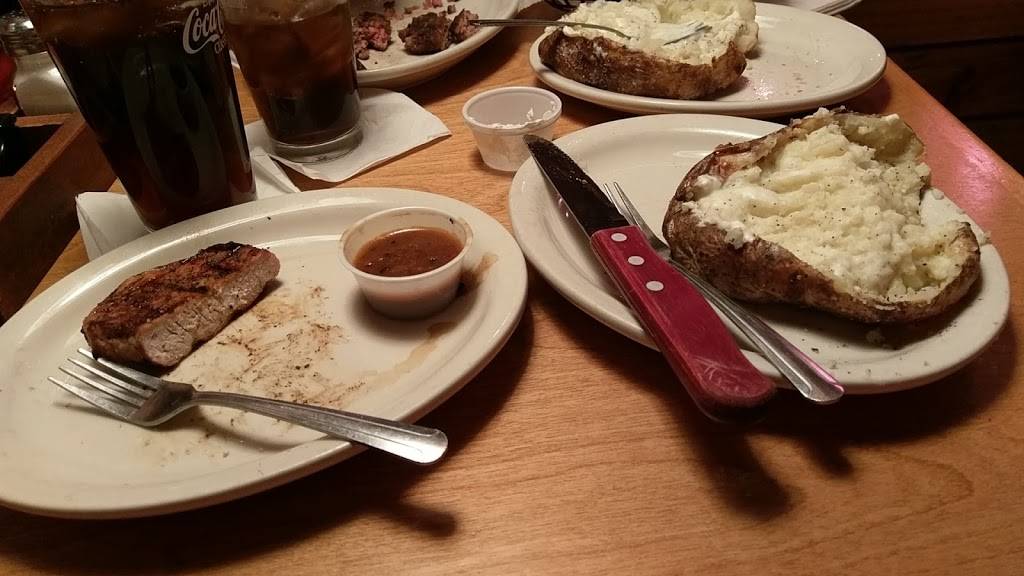 Texas Roadhouse | restaurant | 1366 Main St, Hamilton, OH 45013, USA | 5138947427 OR +1 513-894-7427