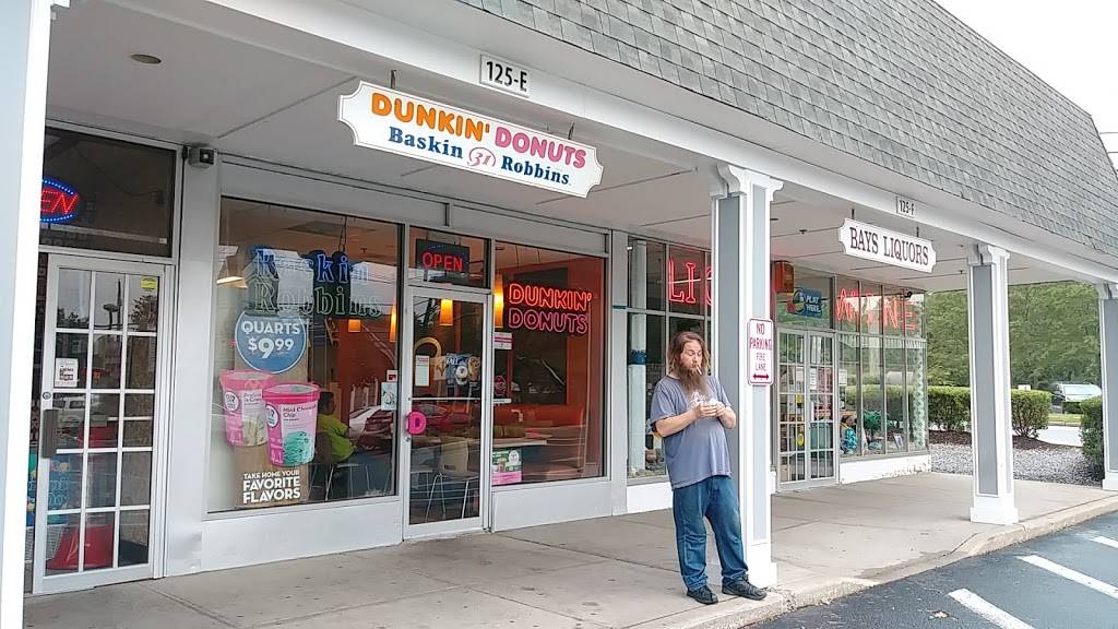 Dunkin | bakery | 127 E Montauk Hwy, Hampton Bays, NY 11946, USA | 6315941928 OR +1 631-594-1928