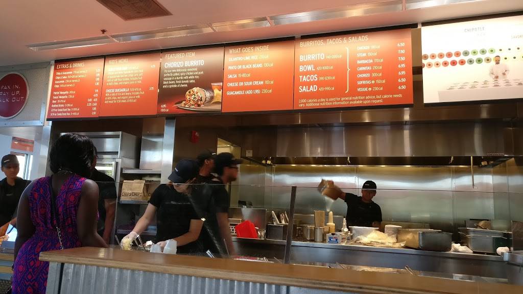 Chipotle Mexican Grill | restaurant | 2711 N Mayfair Rd Ste A, Wauwatosa, WI 53222, USA | 4142586649 OR +1 414-258-6649