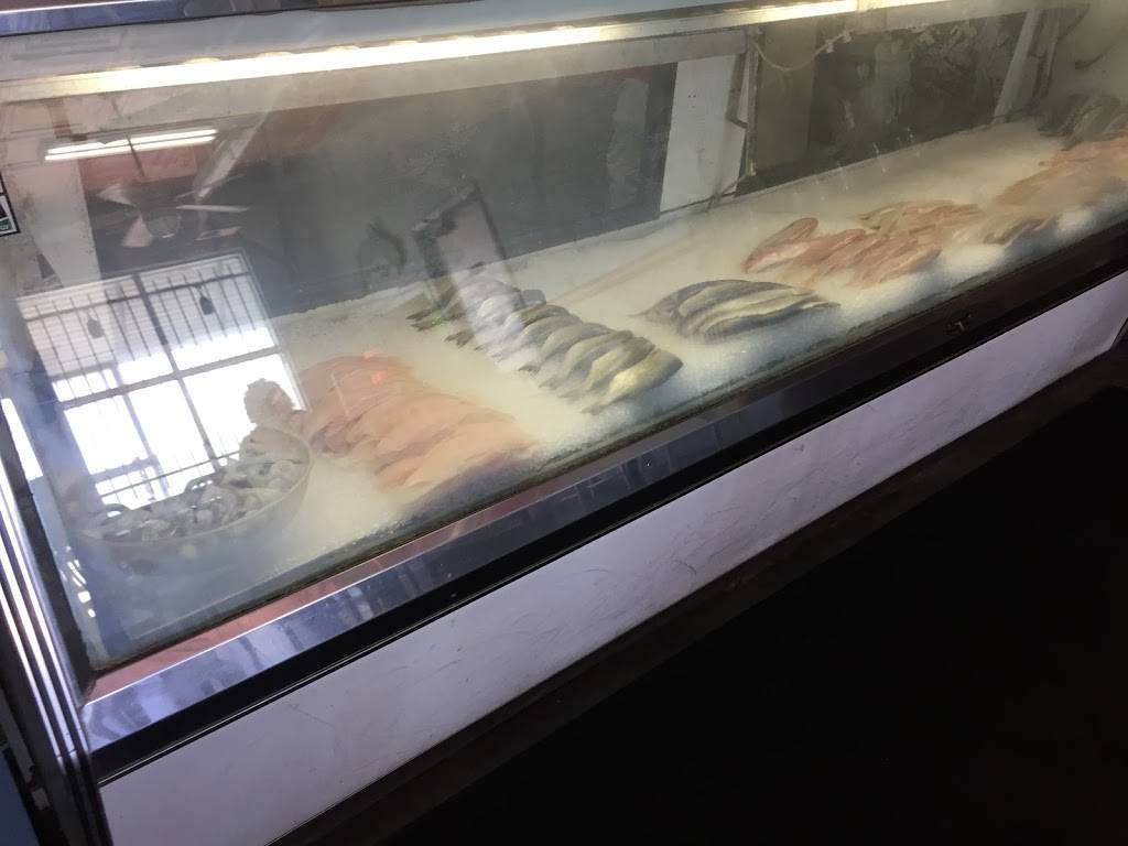 Seafood Shack | restaurant | 1928 Vanderbilt Rd, Birmingham, AL 35234, USA | 2052515094 OR +1 205-251-5094