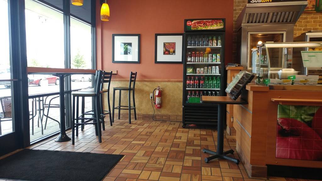 Subway | restaurant | 51082 Romeo Plank Rd, Macomb, MI 48042, USA | 5866770700 OR +1 586-677-0700