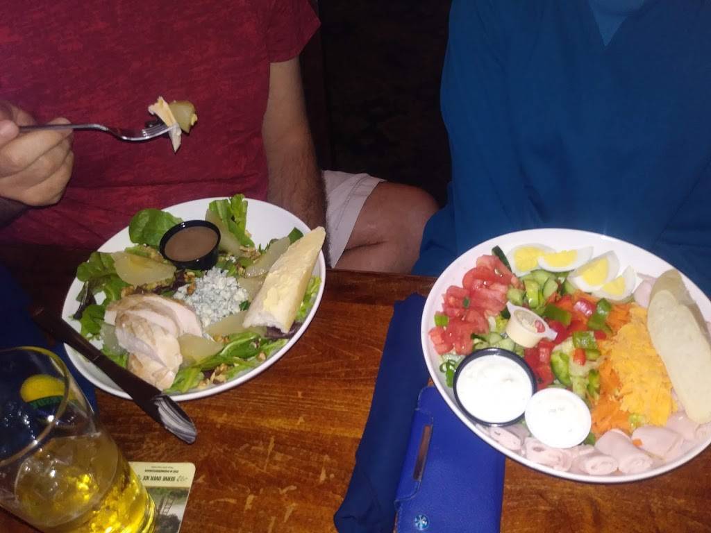 Royal Coachman | restaurant | 1 Main St N, Waterdown, ON L0R 2H5, Canada | 9056895952 OR +1 905-689-5952