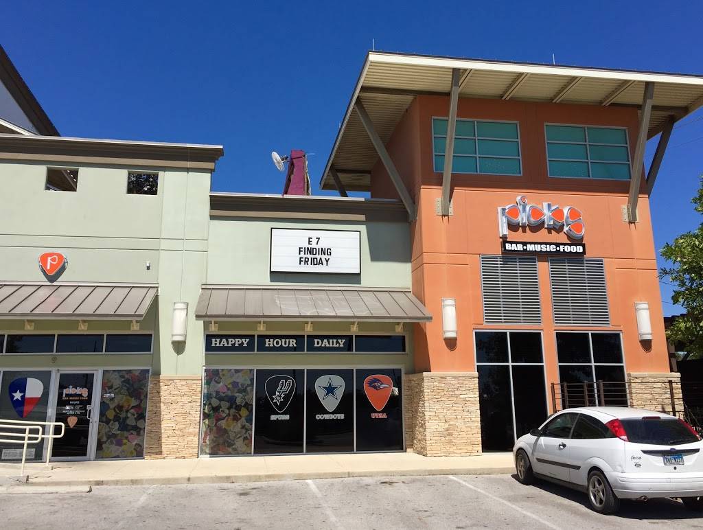 Picks Bar | restaurant | 4553 TX-1604 Loop #1101, San Antonio, TX 78249, USA | 2102539220 OR +1 210-253-9220