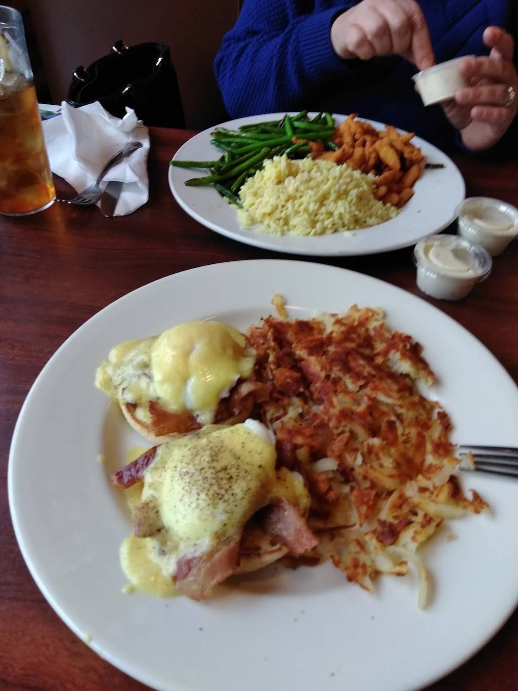 Red Olive Restaurant Plymouth | restaurant | 1051 Ann Arbor Rd, Plymouth, MI 48170, USA | 7349790990 OR +1 734-979-0990