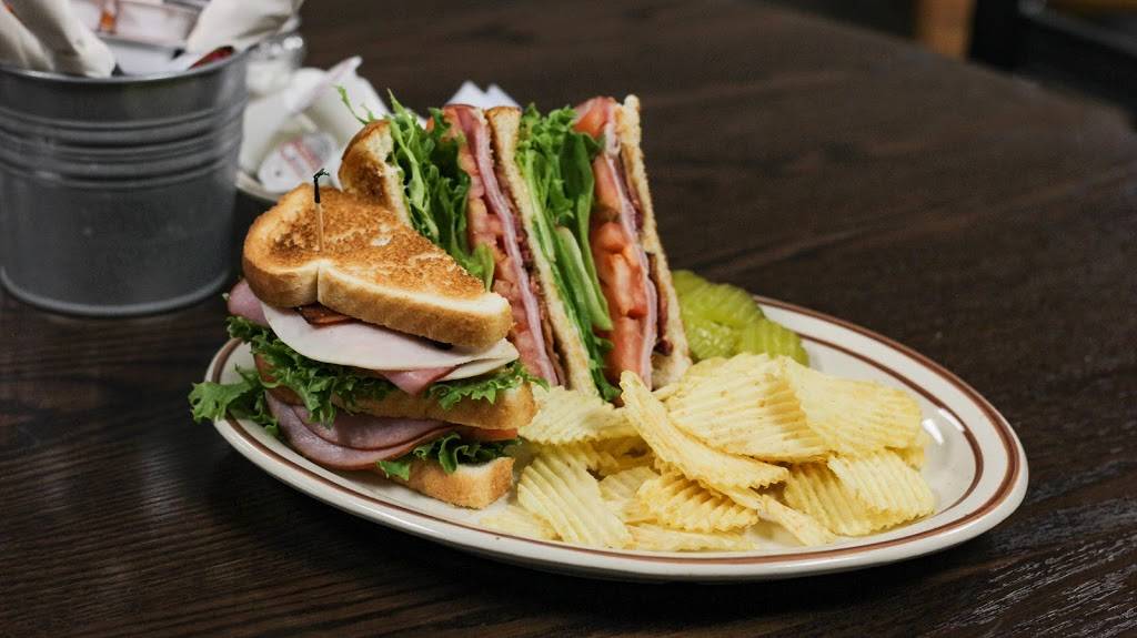 Lakes Cafe | cafe | 136 W Main St, Perham, MN 56573, USA | 2183465920 OR +1 218-346-5920