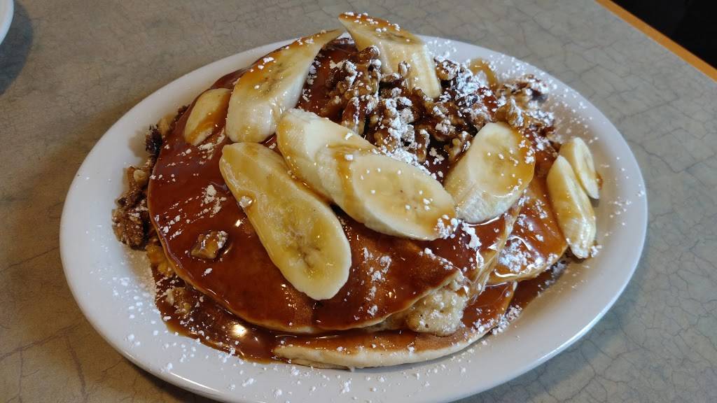 Country Table | restaurant | 714 W Chicago Rd, White Pigeon, MI 49099, USA | 2694839567 OR +1 269-483-9567