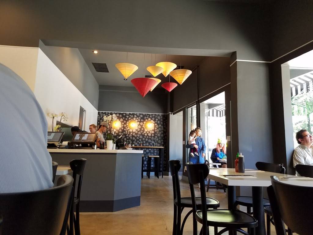 Pho Saigon Pearl | Los Angeles | cafe | 519 S Fairfax Ave, Los Angeles, CA 90036, USA | 3239308935 OR +1 323-930-8935