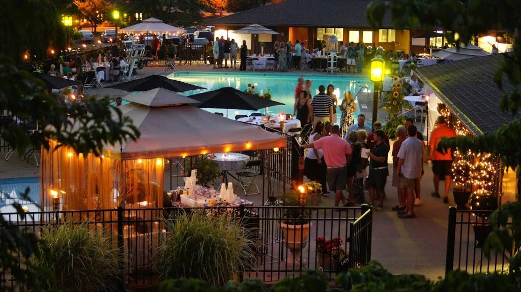 Union Country Club | restaurant | 1000 N Bellevue Ave, Dover, OH 44622, USA | 3303435544 OR +1 330-343-5544