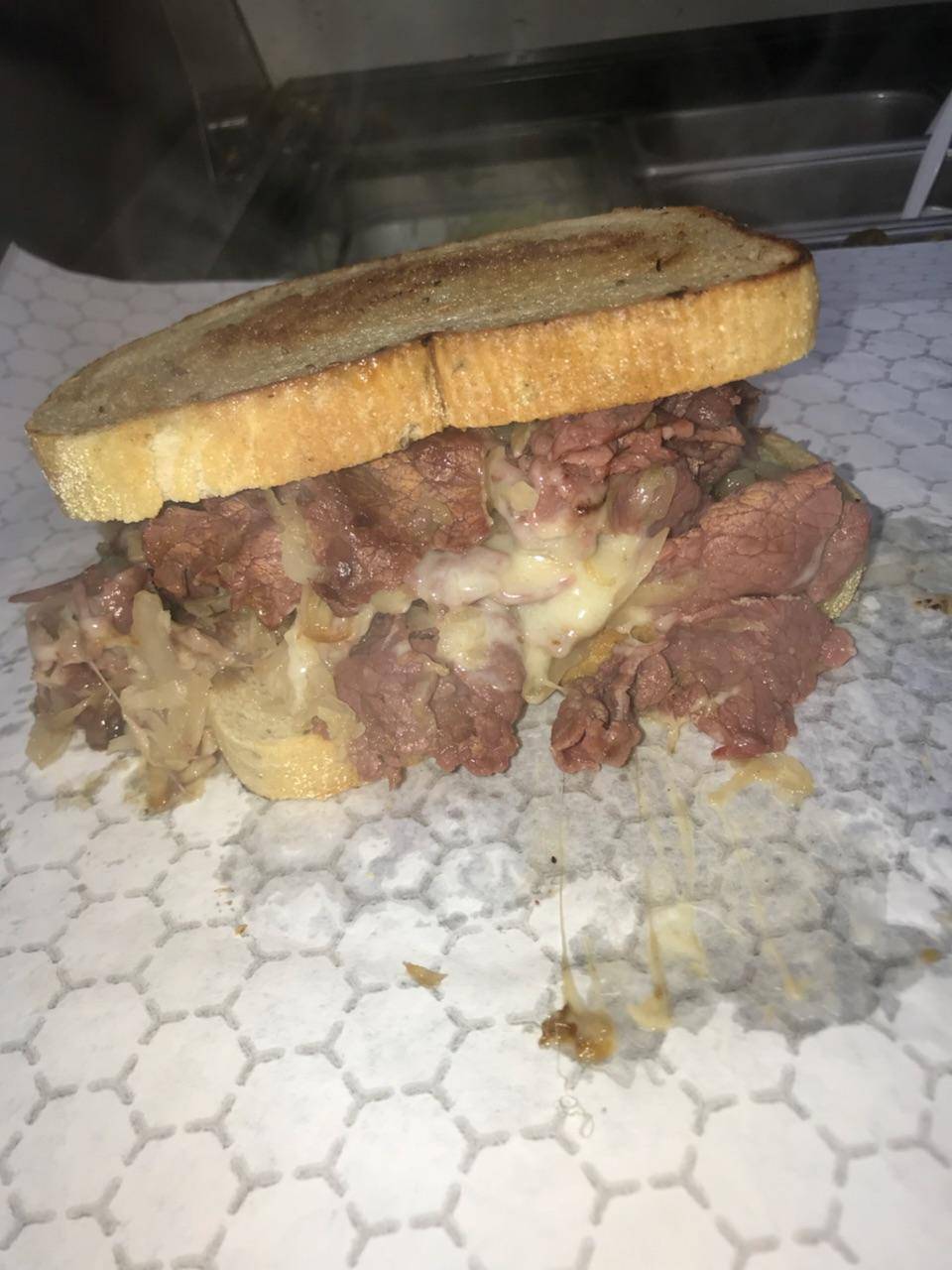 Brickhouse Burgers | restaurant | 8533 E Washington St, Chagrin Falls, OH 44023, USA | 4403843252 OR +1 440-384-3252