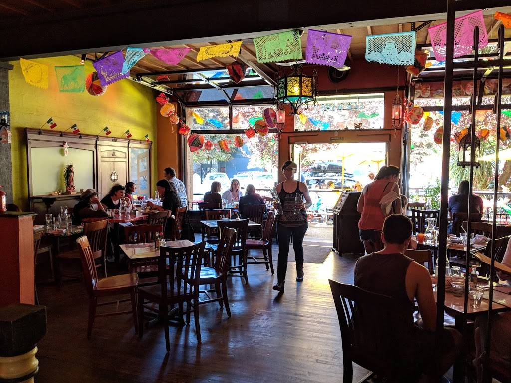El Camino | restaurant | 607 N 35th St, Seattle, WA 98103, USA | 2066327303 OR +1 206-632-7303