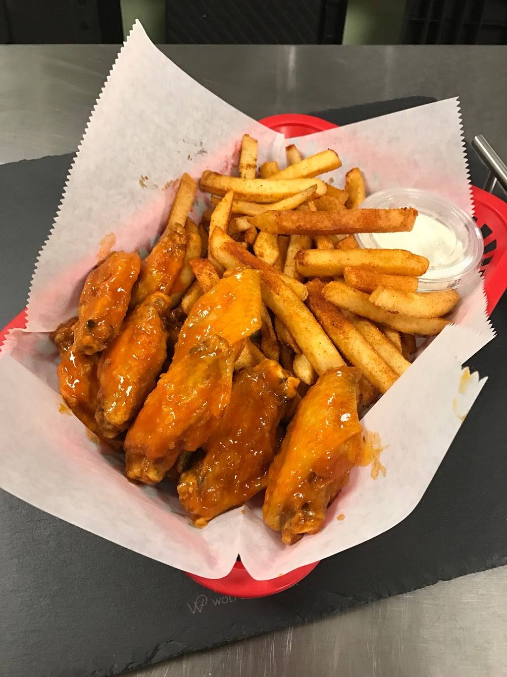 Bosses | restaurant | 5030 Poplar Ave Suite #3, Memphis, TN 38117, USA | 9016828080 OR +1 901-682-8080