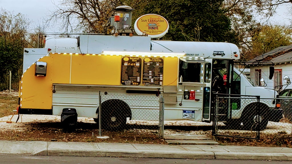 Hacienda San Fernando | restaurant | 2417 San Fernando St, San Antonio, TX 78207, USA | 2104043919 OR +1 210-404-3919