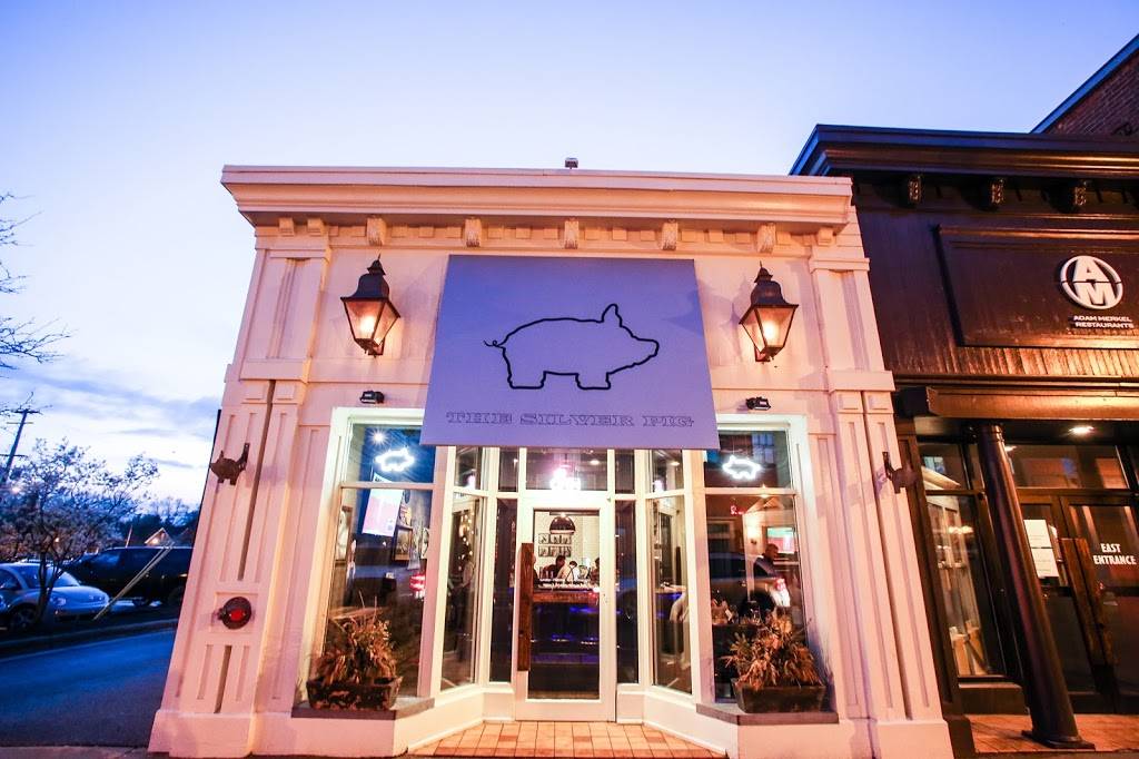 The Silver Pig Bar & Oyster Room | restaurant | 102 S Michigan Ave, Howell, MI 48843, USA | 5177988008 OR +1 517-798-8008