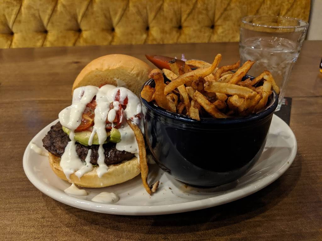 La Belle et La Boeuf Burger Bar | restaurant | 1250 Rue Douglas suite 101, Saint-Jean-sur-Richelieu, QC J2W 1C7, Canada | 4503594554 OR +1 450-359-4554