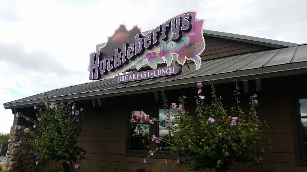 Huckleberrys | restaurant | 222 E Bullard Ave, Fresno, CA 93710, USA | 5594409045 OR +1 559-440-9045