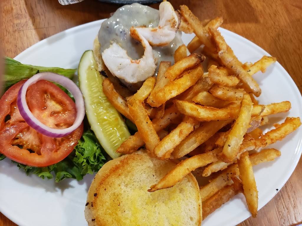 Cravings | restaurant | 884 W Broadway Ave, Medford, WI 54451, USA | 7157485785 OR +1 715-748-5785