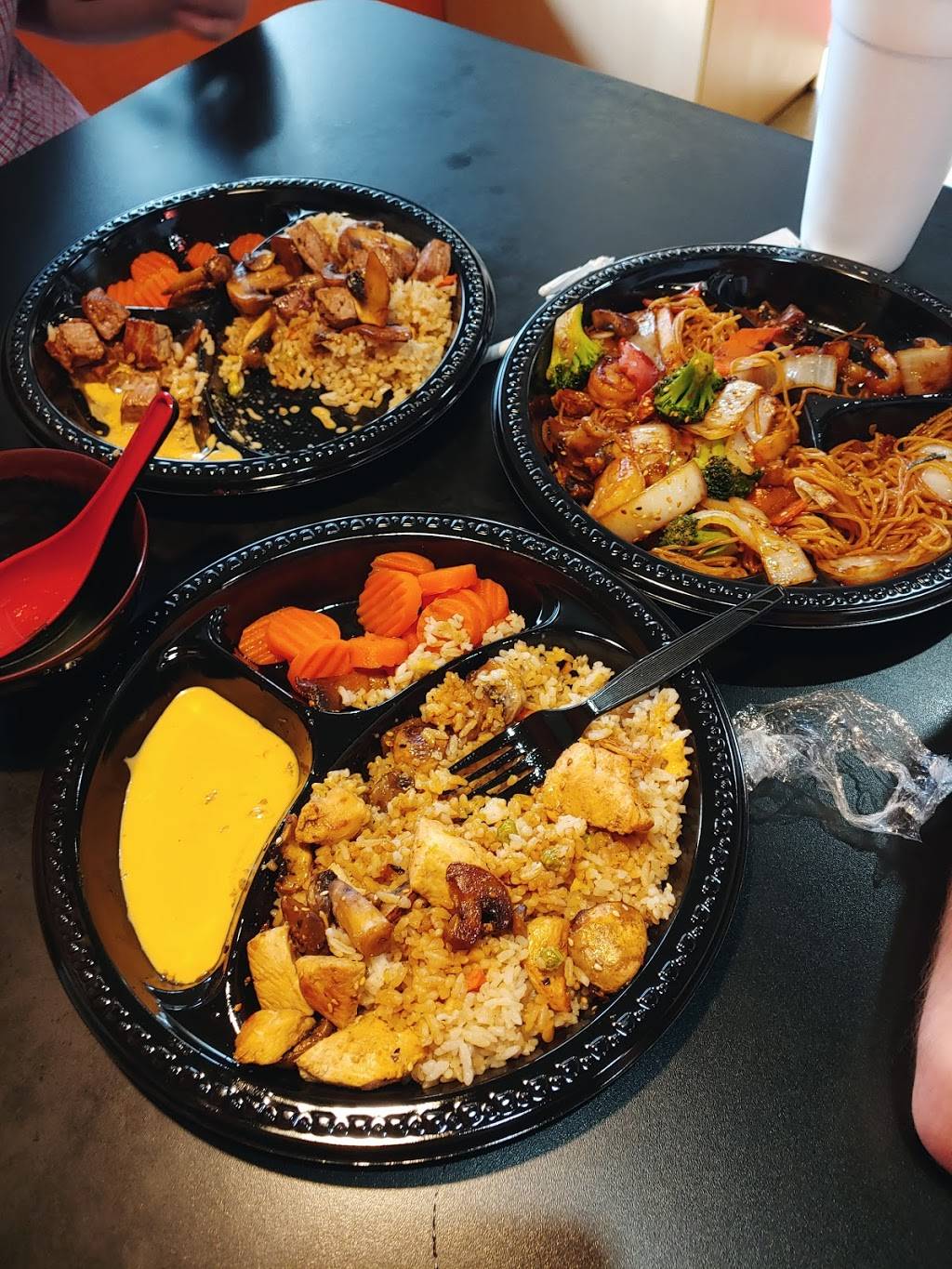 Yoshi Express | restaurant | 783 S Main St, Cleveland, GA 30528, USA | 7062190059 OR +1 706-219-0059