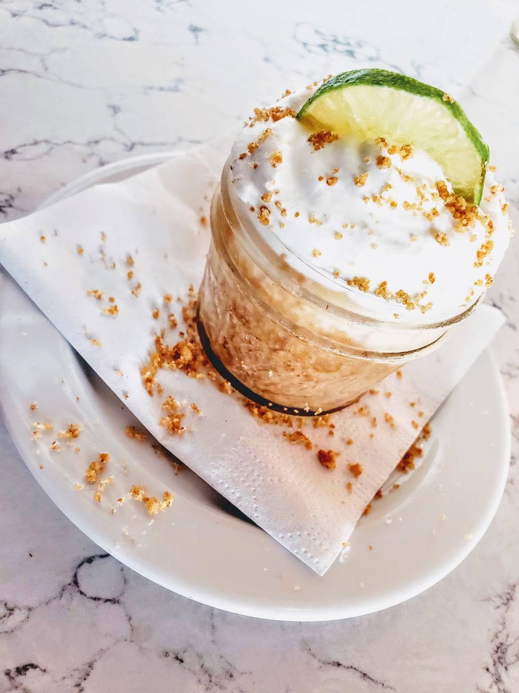 Surf House Oyster Bar & Surf Camp | restaurant | 604 N Lake Park Blvd, Carolina Beach, NC 28428, USA | 9107070422 OR +1 910-707-0422