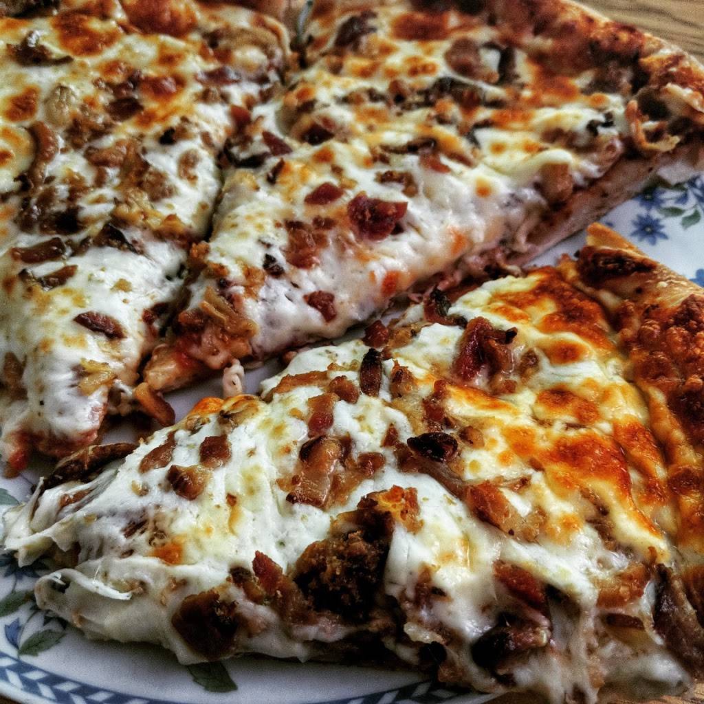 H&R Pizza and Wings | restaurant | 197 Norice St, Nepean, ON K2G 2Y4, Canada | 6132252221 OR +1 613-225-2221