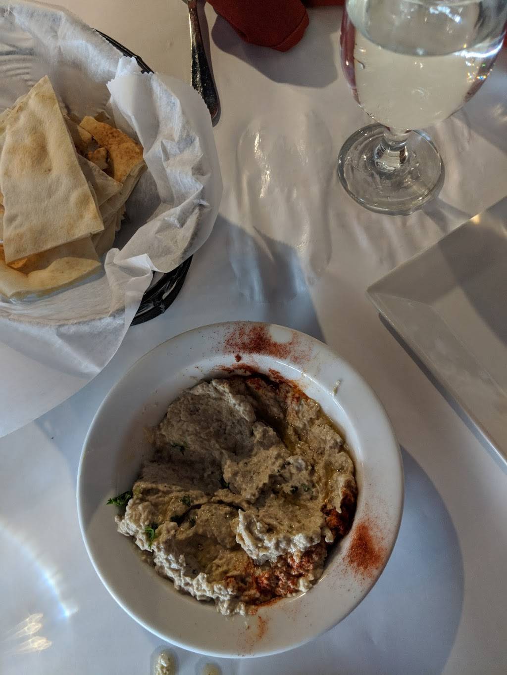 El Basha | restaurant | 256 Park Ave, Worcester, MA 01609, USA | 5087950222 OR +1 508-795-0222