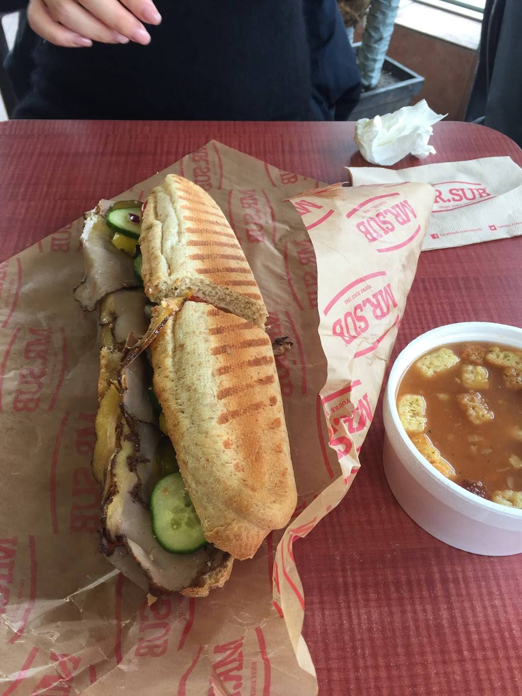 Mr.Sub | restaurant | 3885 Keele St, North York, ON M3J 1N6, Canada | 4166386699 OR +1 416-638-6699