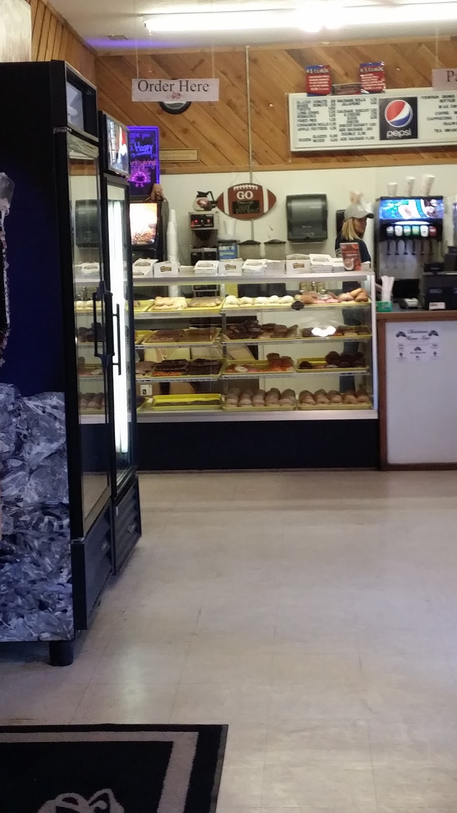 Daylight Donuts | bakery | 1101 S McQuarrie Ave, Wagoner, OK 74467, USA | 9184850360 OR +1 918-485-0360