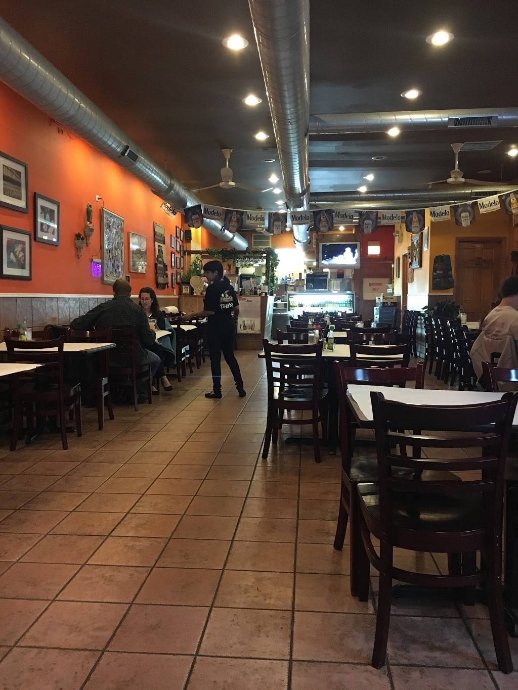 La Cebollita | restaurant | 1807 S Ashland Ave, Chicago, IL 60608, USA | 3124928443 OR +1 312-492-8443