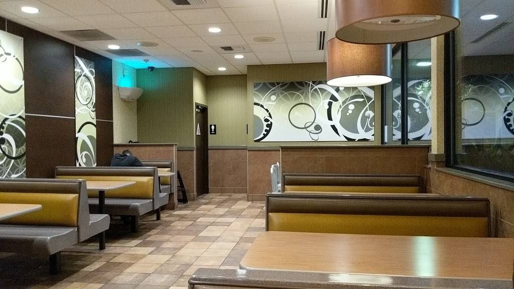 McDonalds | cafe | 1820 W 11th St, Tracy, CA 95376, USA | 2098352946 OR +1 209-835-2946