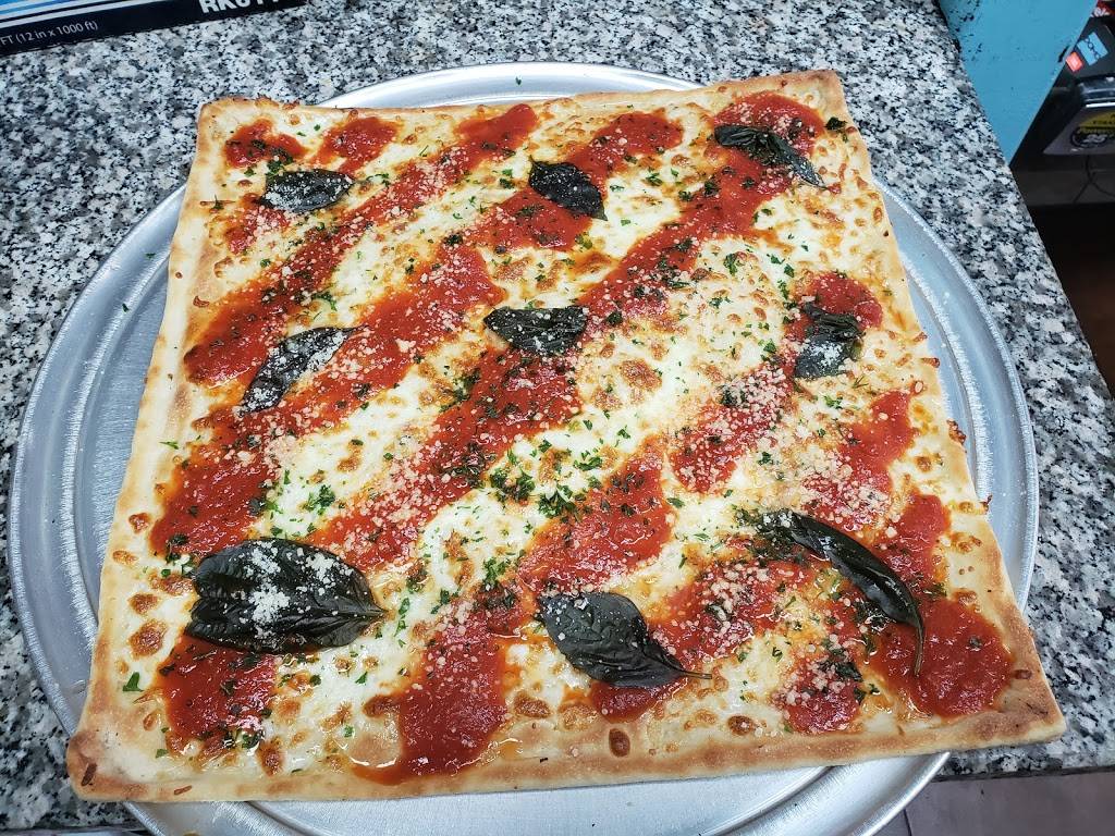 Barcklays Pizza | restaurant | 916 Fulton St, Brooklyn, NY 11238, USA | 7186387135 OR +1 718-638-7135