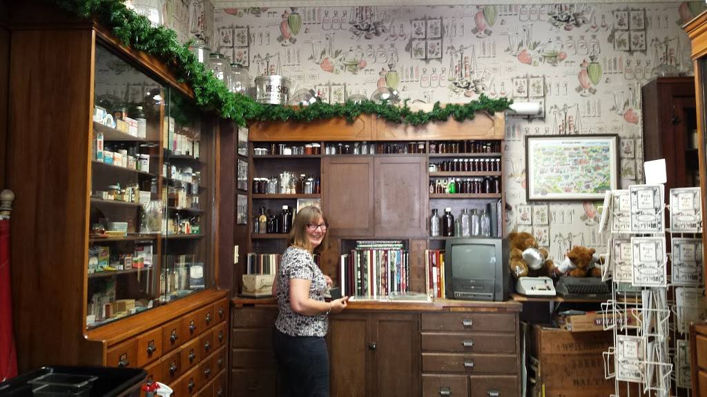 Eckels Ice Cream Fountain | restaurant | 36 E Main St, Mechanicsburg, PA 17055, USA | 7174588551 OR +1 717-458-8551