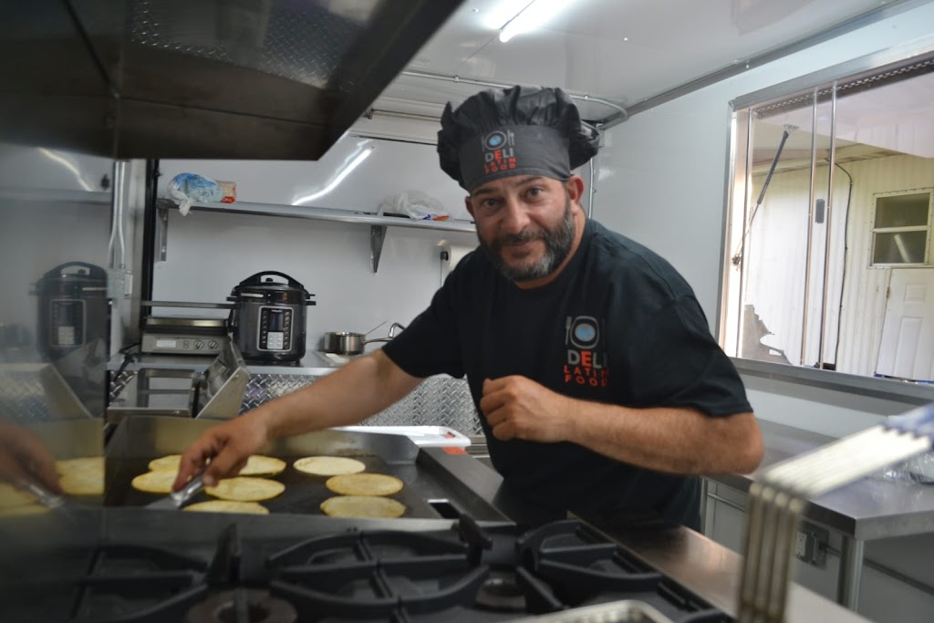 Deli Latin Food | restaurant | 10526 E Colonial Dr, Orlando, FL 32817, USA | 7868004341 OR +1 786-800-4341