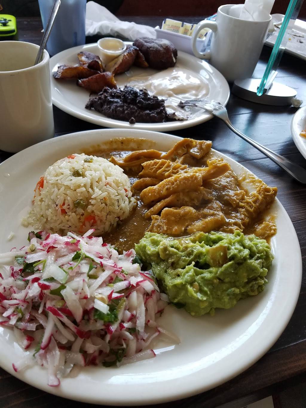 Dona Amalia | restaurant | 16060 Saticoy St, Van Nuys, CA 91406, USA | 8187823020 OR +1 818-782-3020