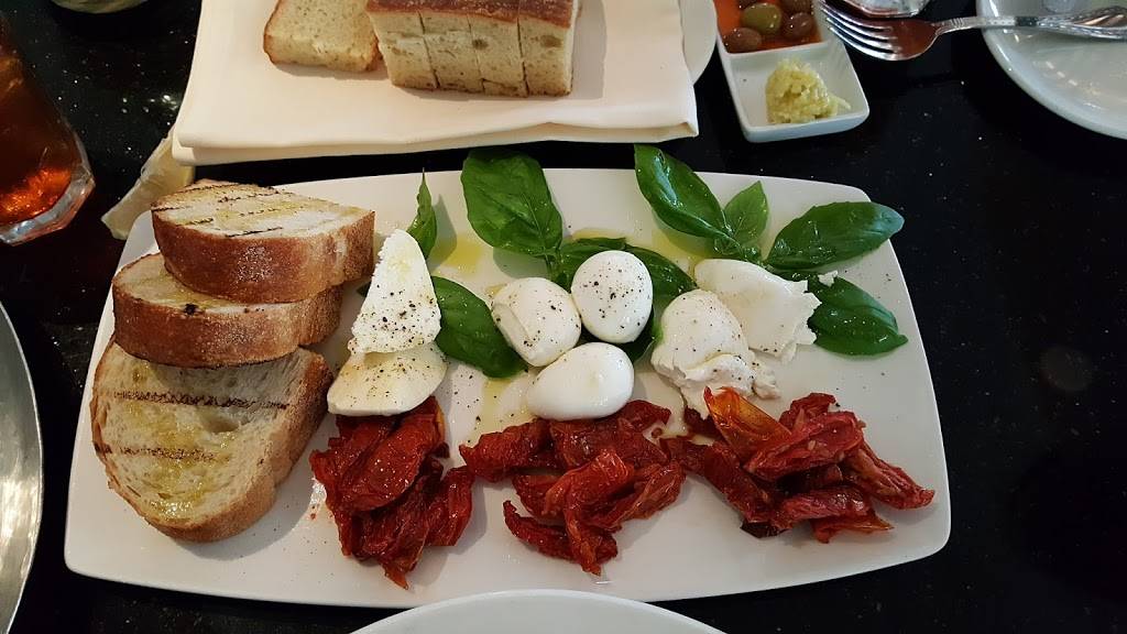 il Calabrese Ristorante & Bar | restaurant | 1281 E State Hwy 114, Southlake, TX 76092, USA | 8172518798 OR +1 817-251-8798