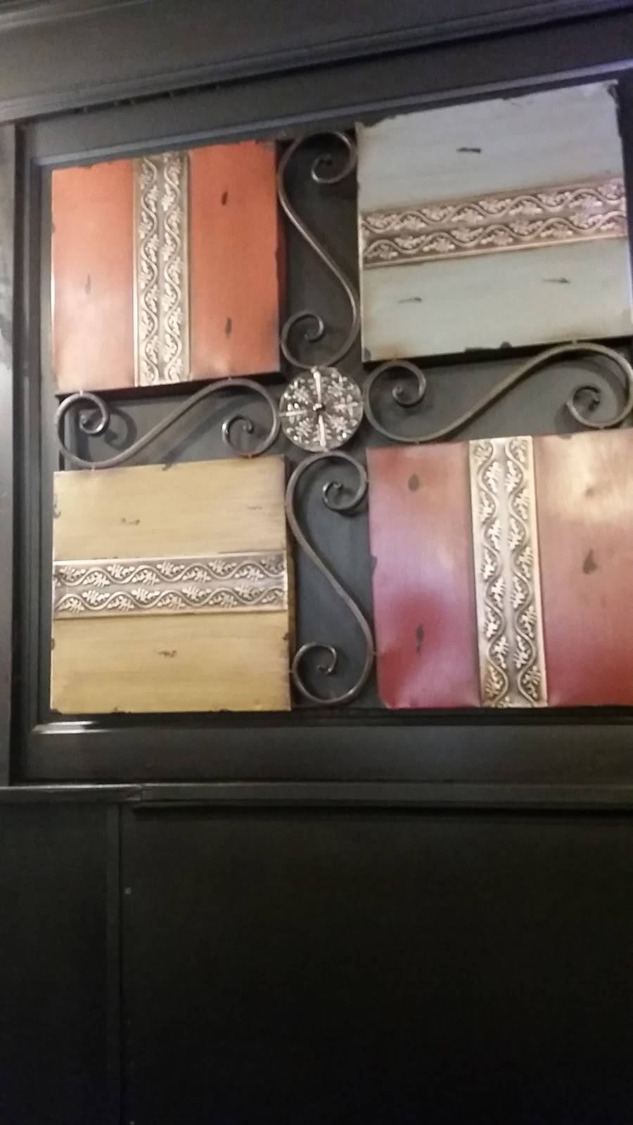 Margos Family Restaurant | restaurant | 215 S Lafayette St, Greenville, MI 48838, USA | 6167540327 OR +1 616-754-0327