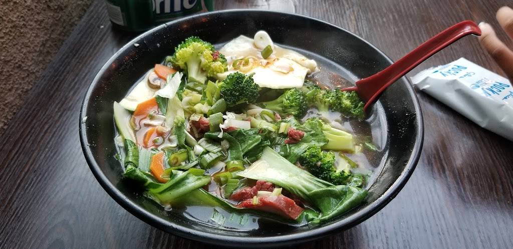 Bettys Noodle House | restaurant | 920 Pacific Ave, Santa Cruz, CA 95060, USA | 8314262328 OR +1 831-426-2328