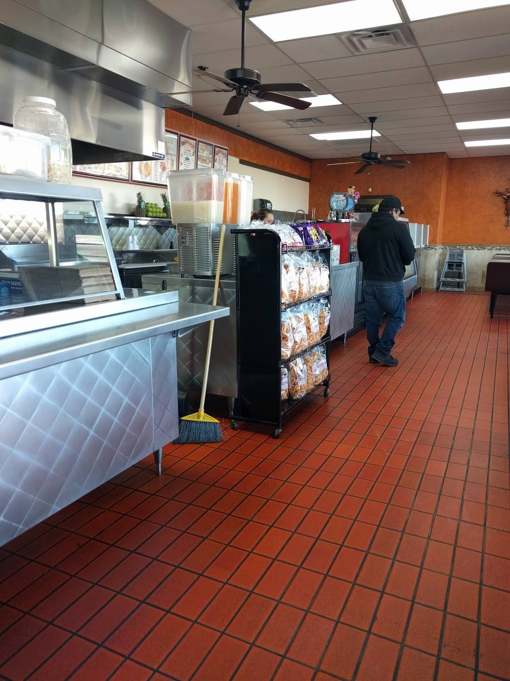 Tortas Y Jugos Caribe | restaurant | 11332 E 21st St, Tulsa, OK 74129, USA | 9184374696 OR +1 918-437-4696