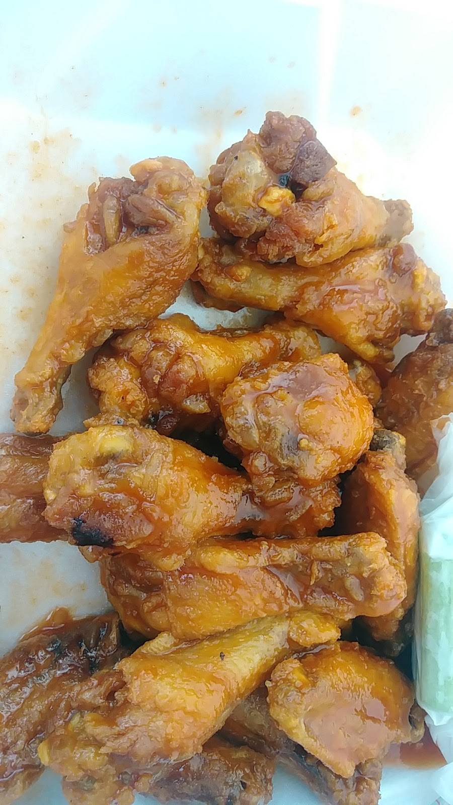 Moons Wings and Seafood | restaurant | 1512 Elberta Rd, Warner Robins, GA 31093, USA | 4789234555 OR +1 478-923-4555